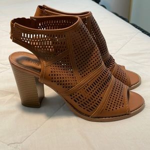 Olivia Miller size 6.5 heels.  Like new condition.